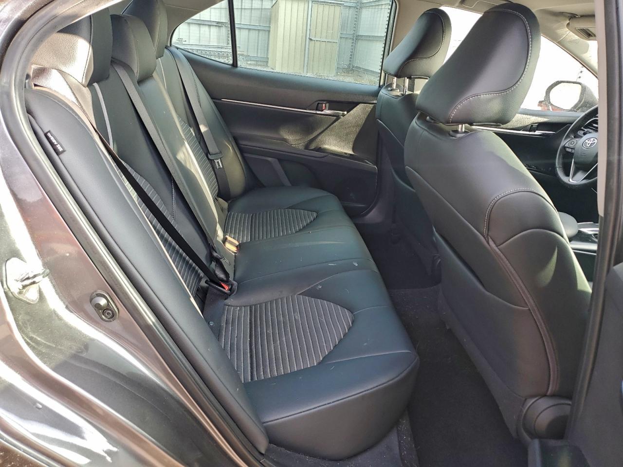 2019 TOYOTA CAMRY