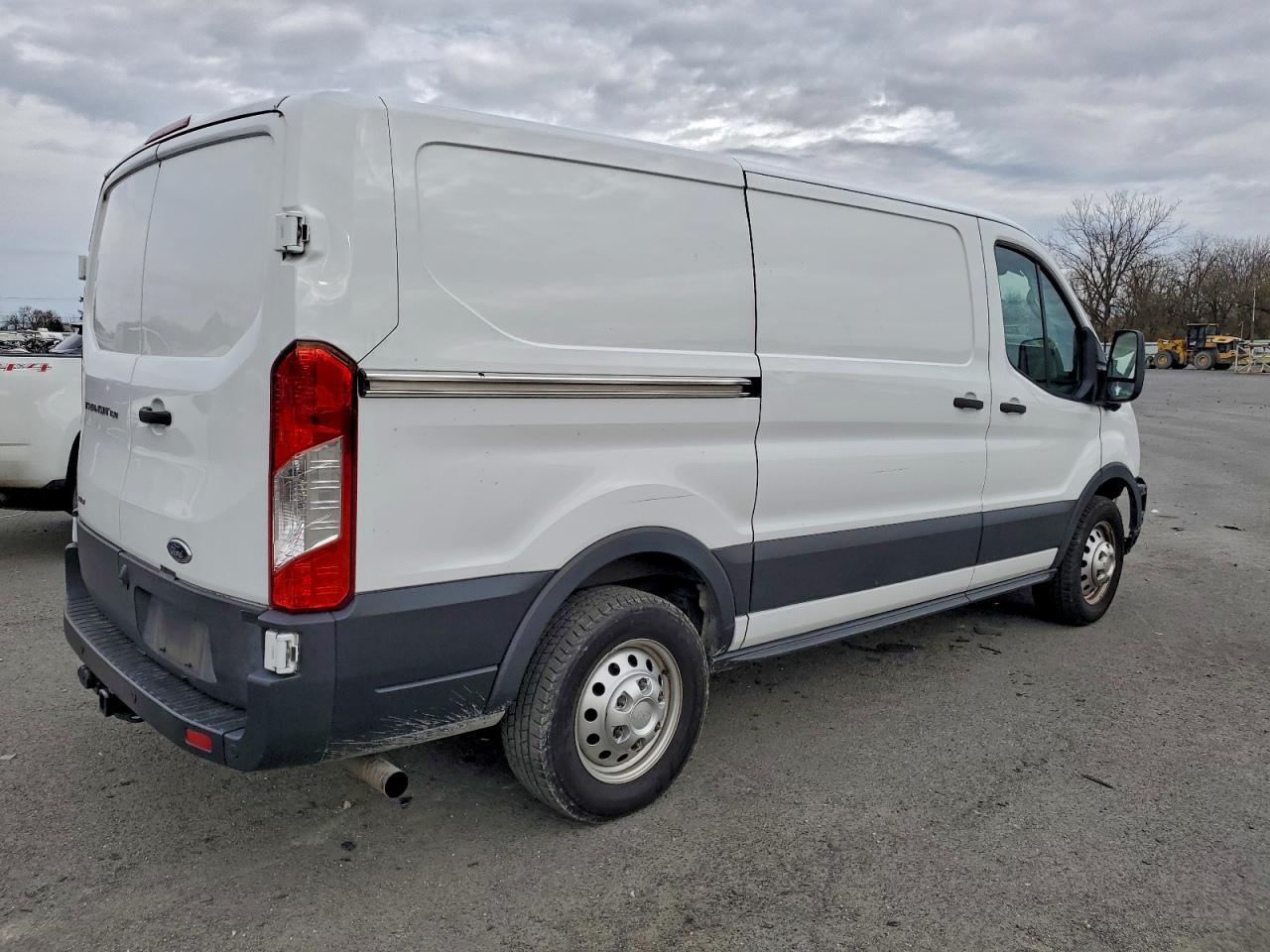 2023 FORD Transit
