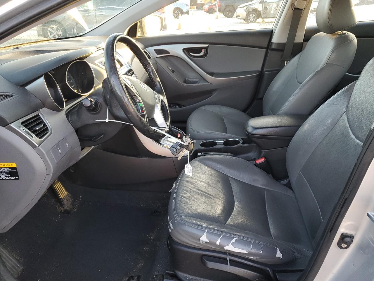 2011 HYUNDAI ELANTRA