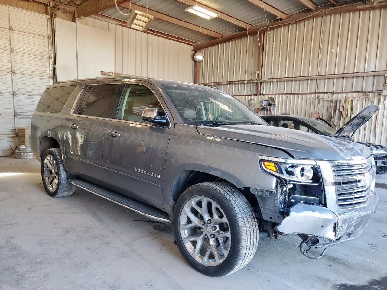 2018 CHEVROLET Suburban