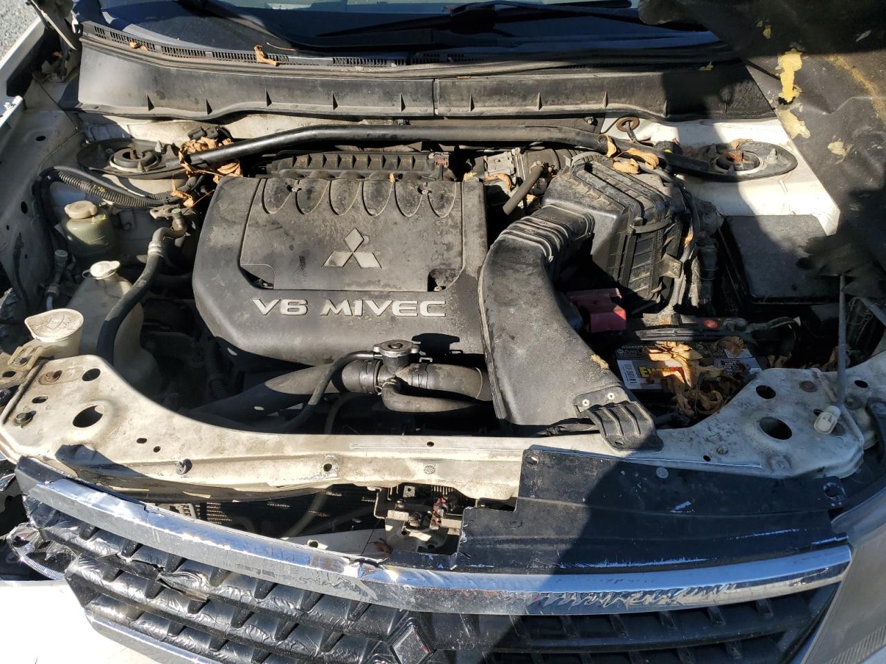 2009 MITSUBISHI outlander
