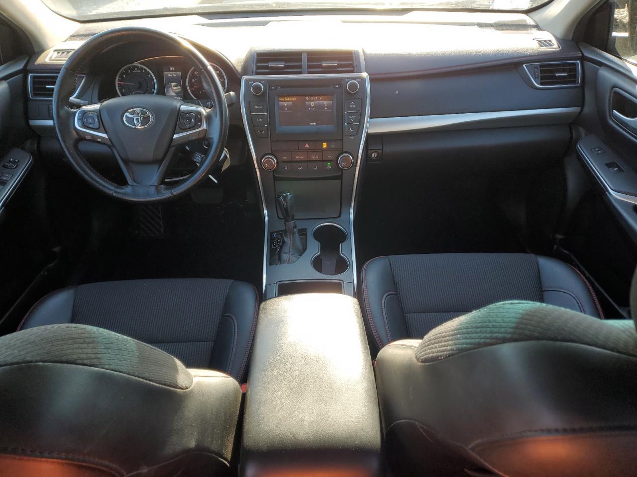 2017 TOYOTA CAMRY
