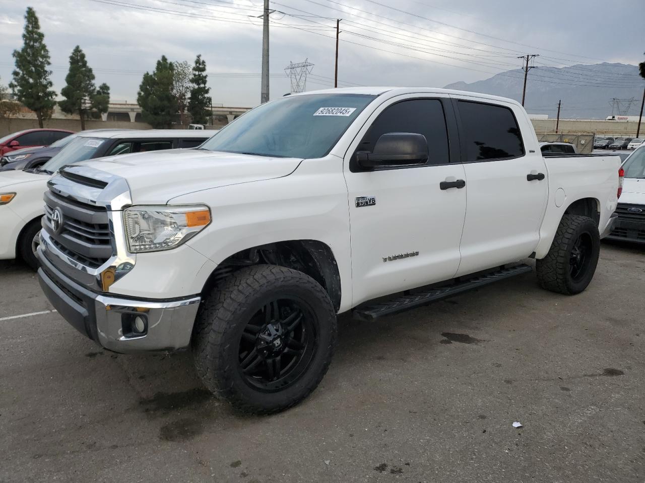 2014 TOYOTA TUNDRA