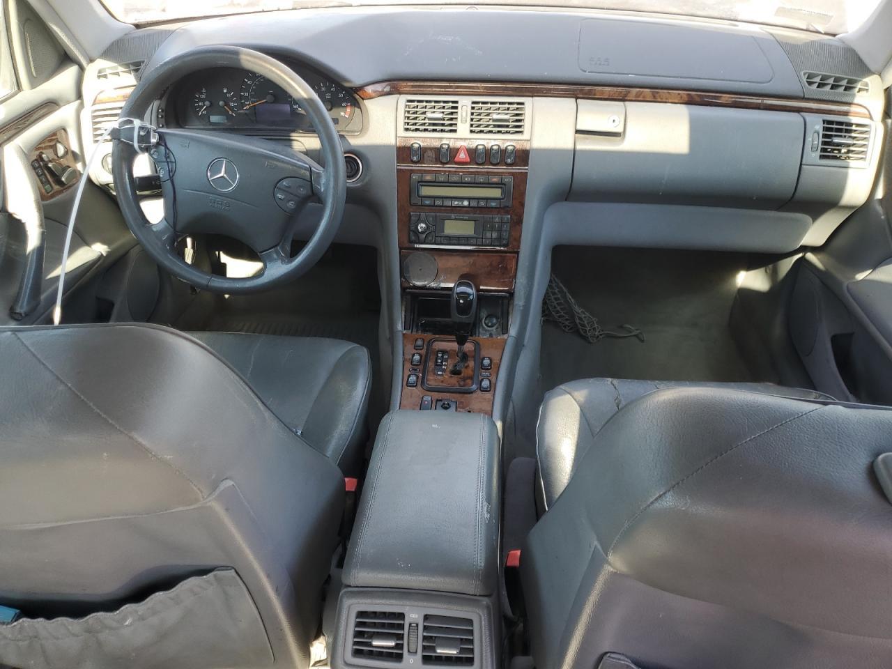2001 MERCEDES-BENZ E-Class