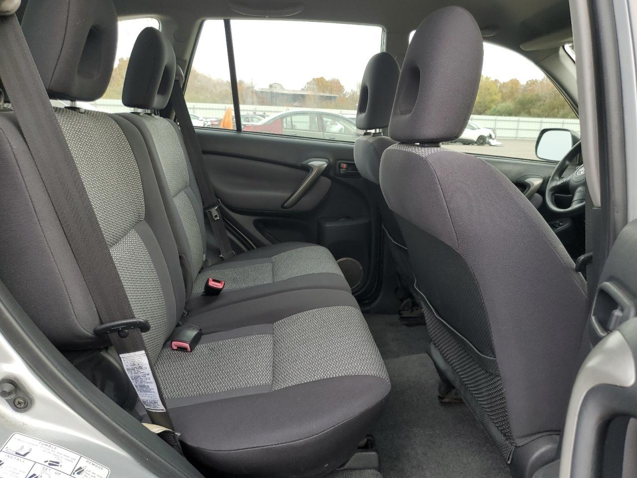 2005 TOYOTA RAV4