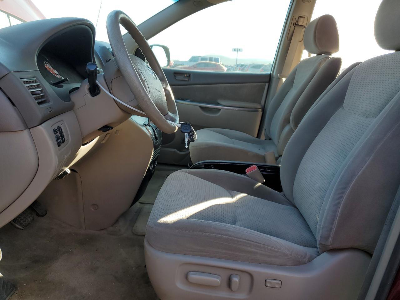 2007 TOYOTA SIENNA