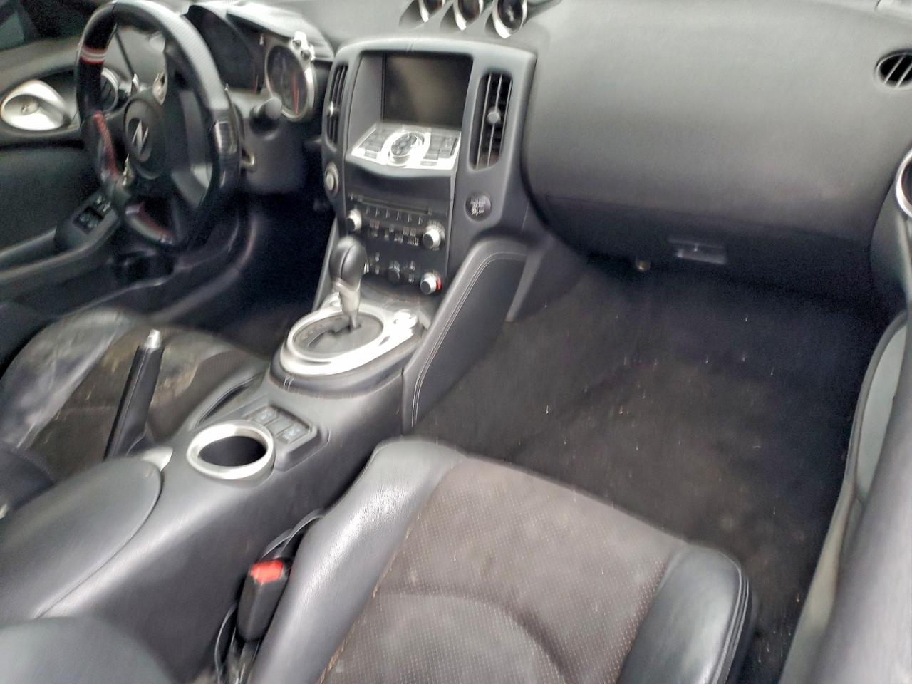 2012 NISSAN 370Z