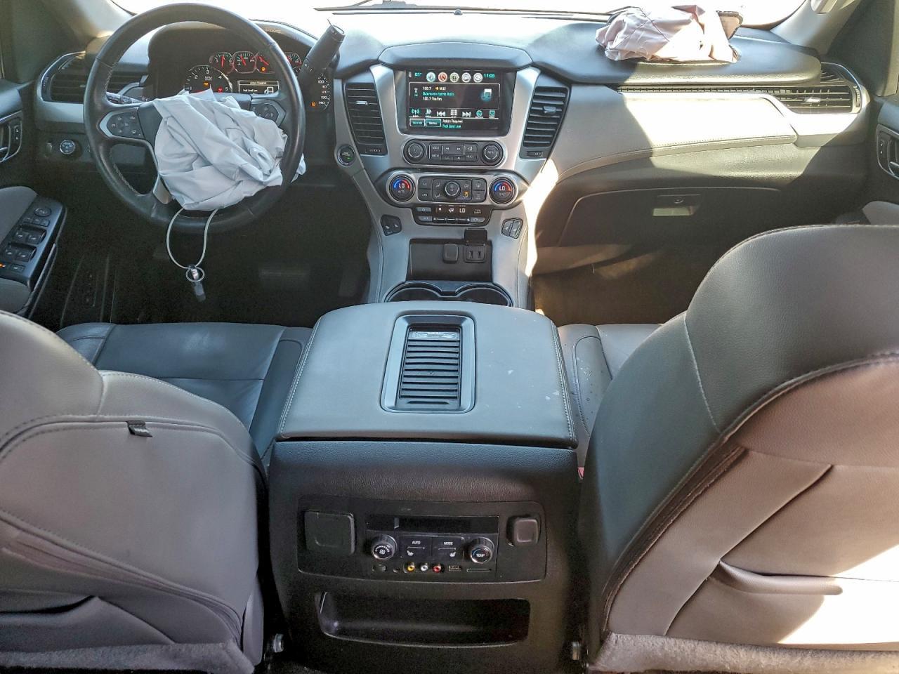 2016 CHEVROLET Suburban