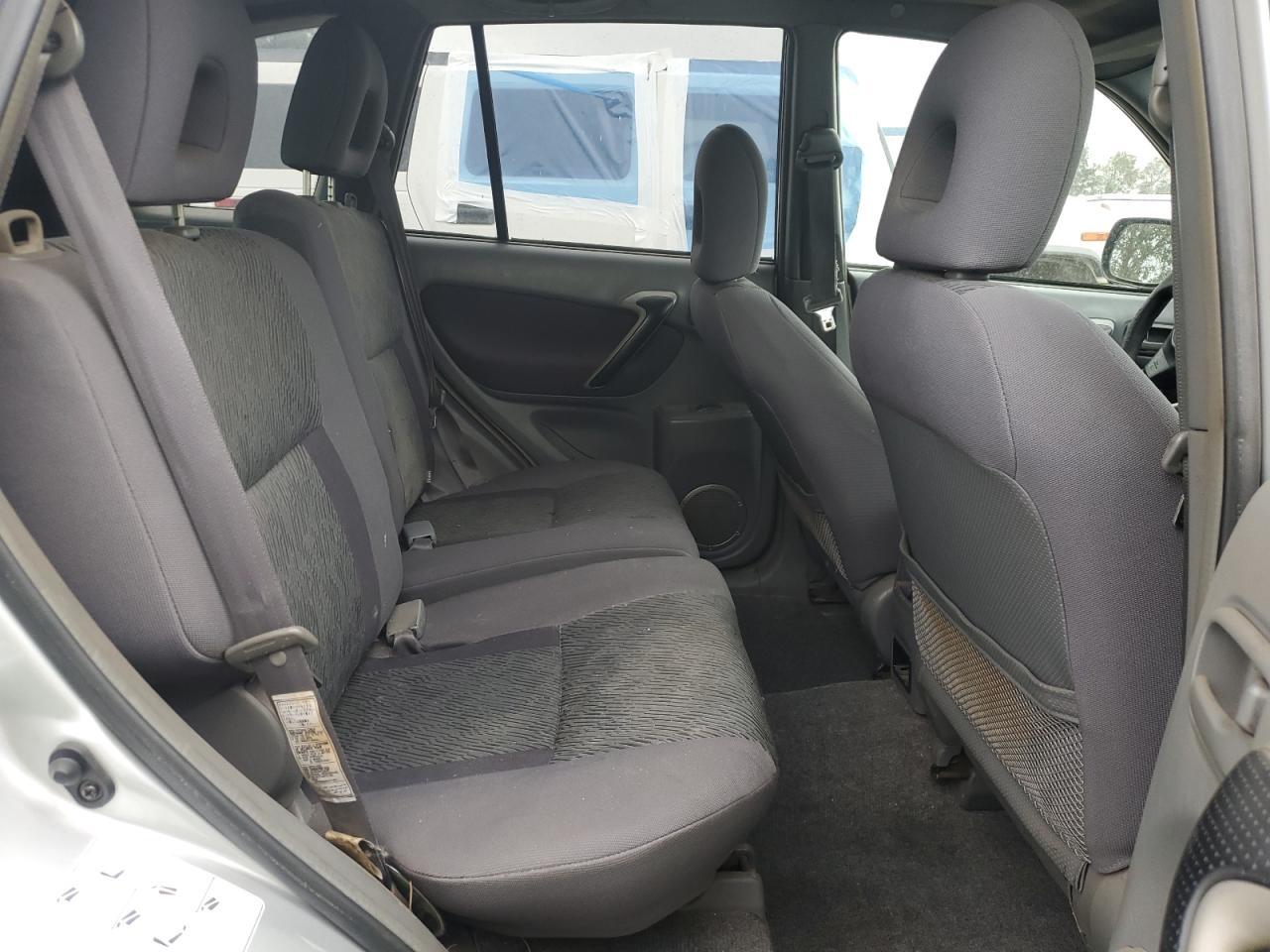 2002 TOYOTA RAV4