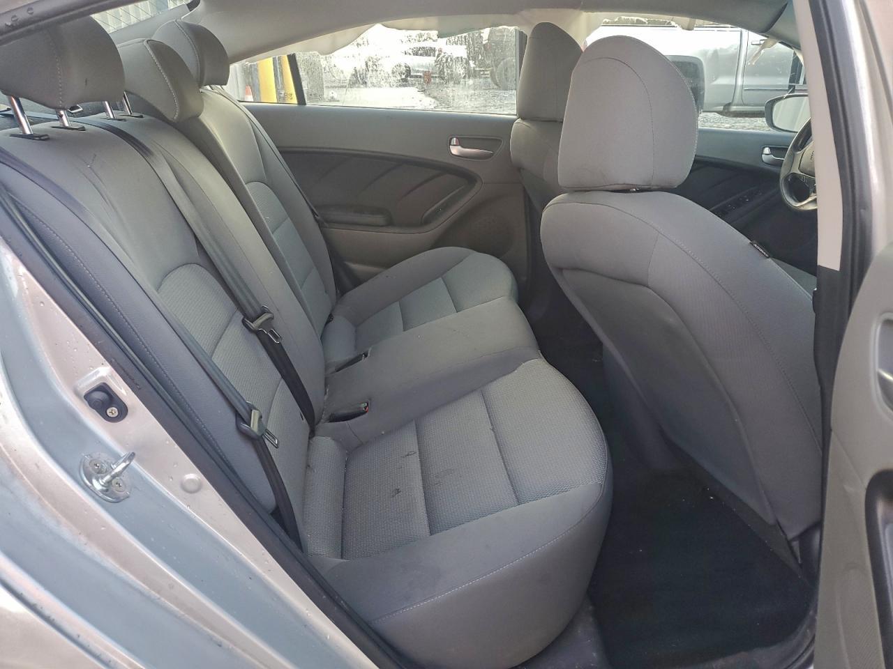 2017 KIA FORTE