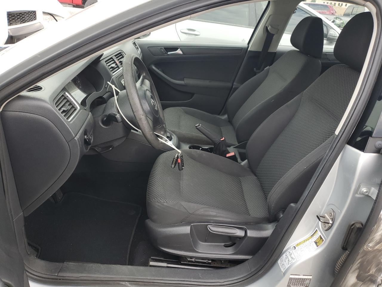 2012 VOLKSWAGEN JETTA