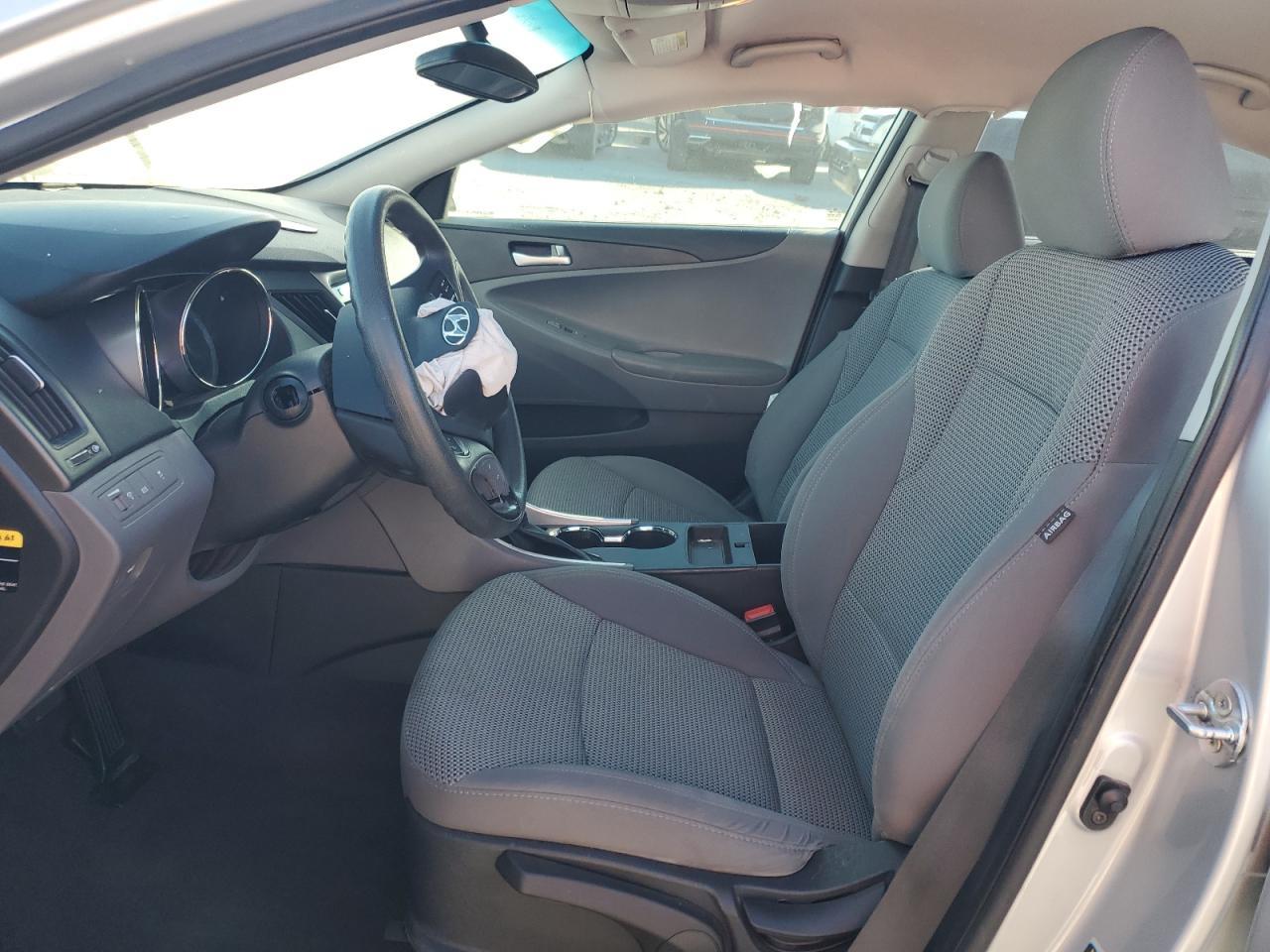 2012 HYUNDAI SONATA