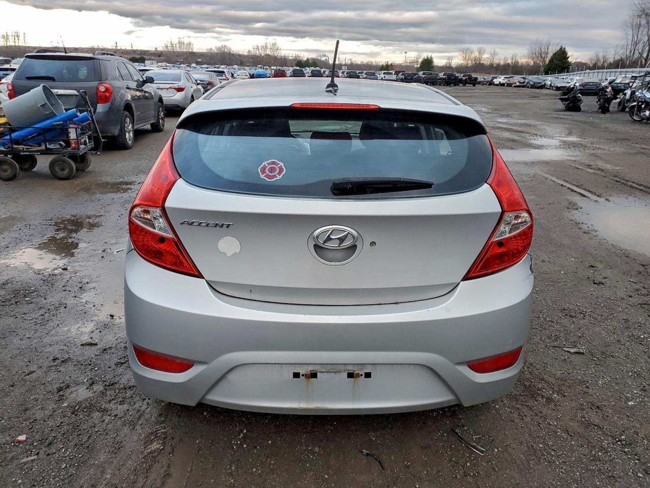 2013 HYUNDAI ACCENT