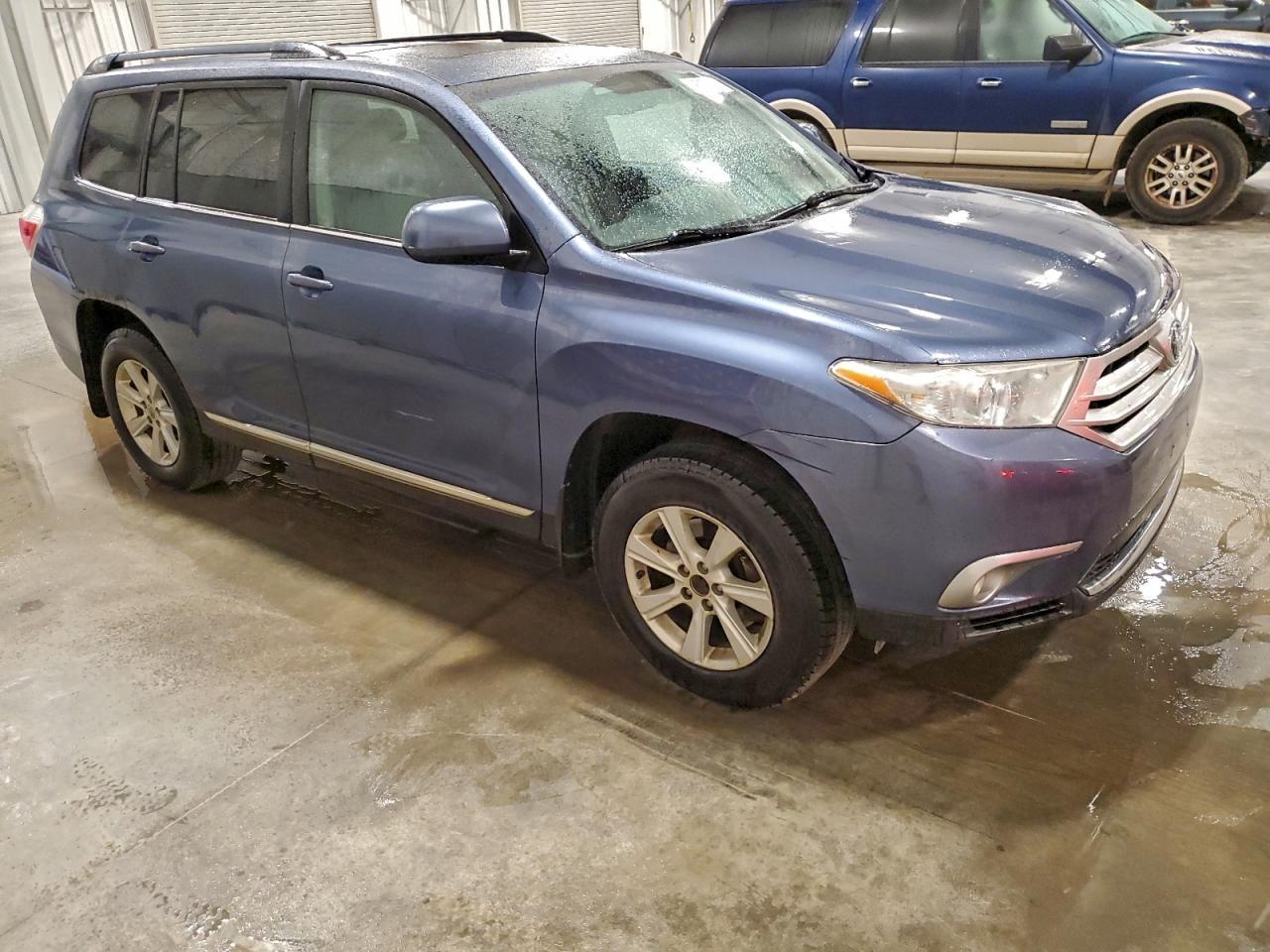 2013 TOYOTA HIGHLANDER