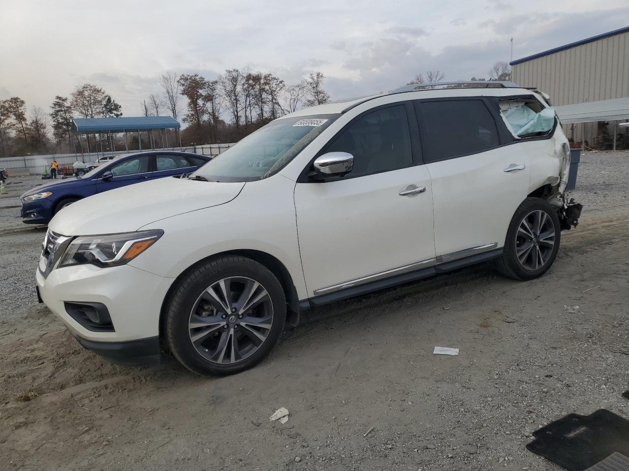 2017 NISSAN PATHFINDER