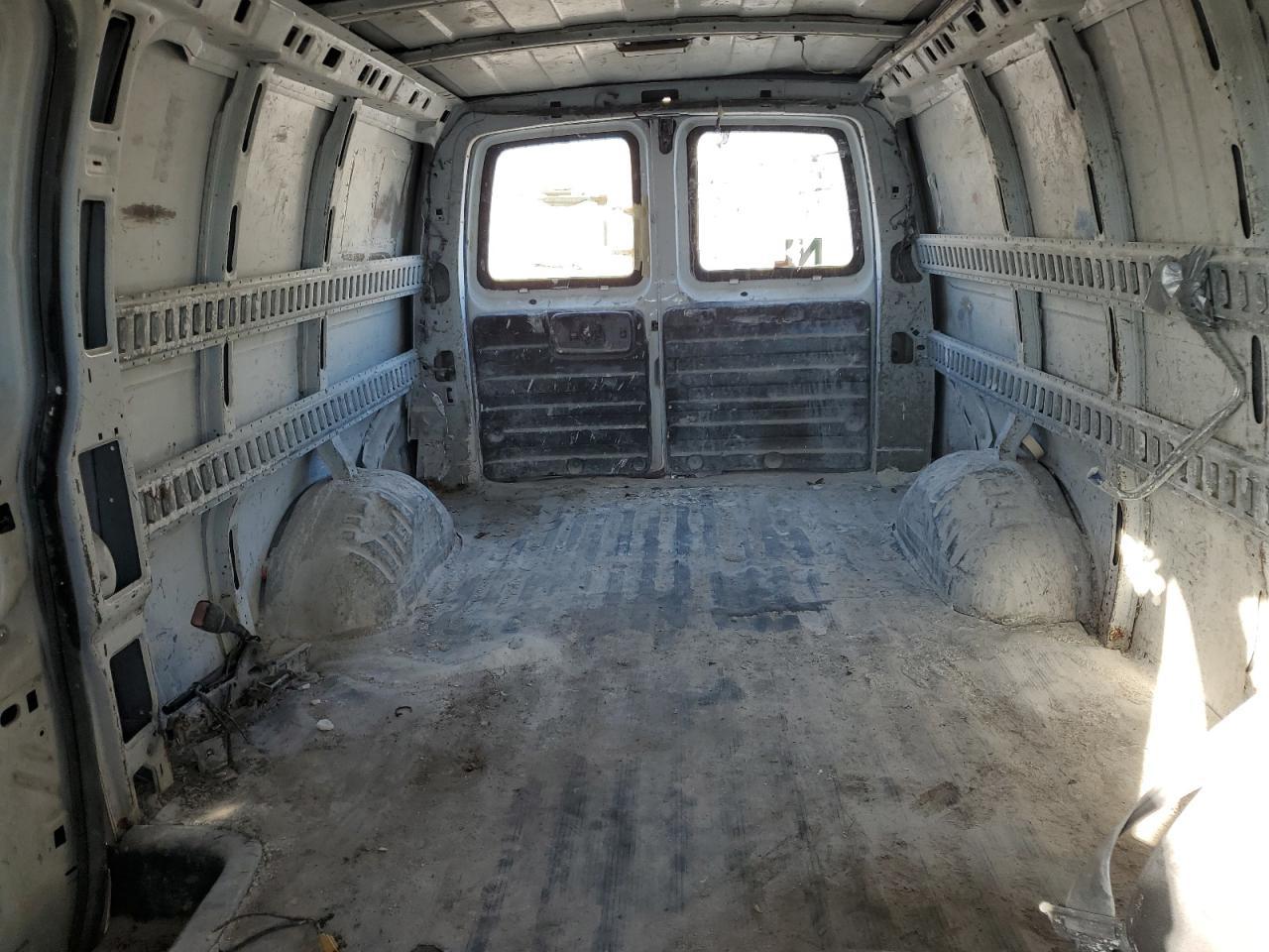 2009 CHEVROLET Express 3500