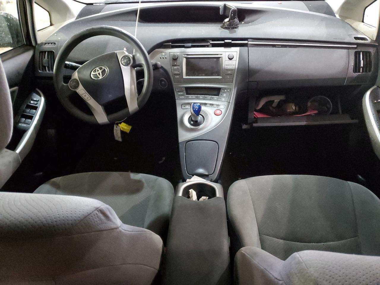 2015 TOYOTA PRIUS