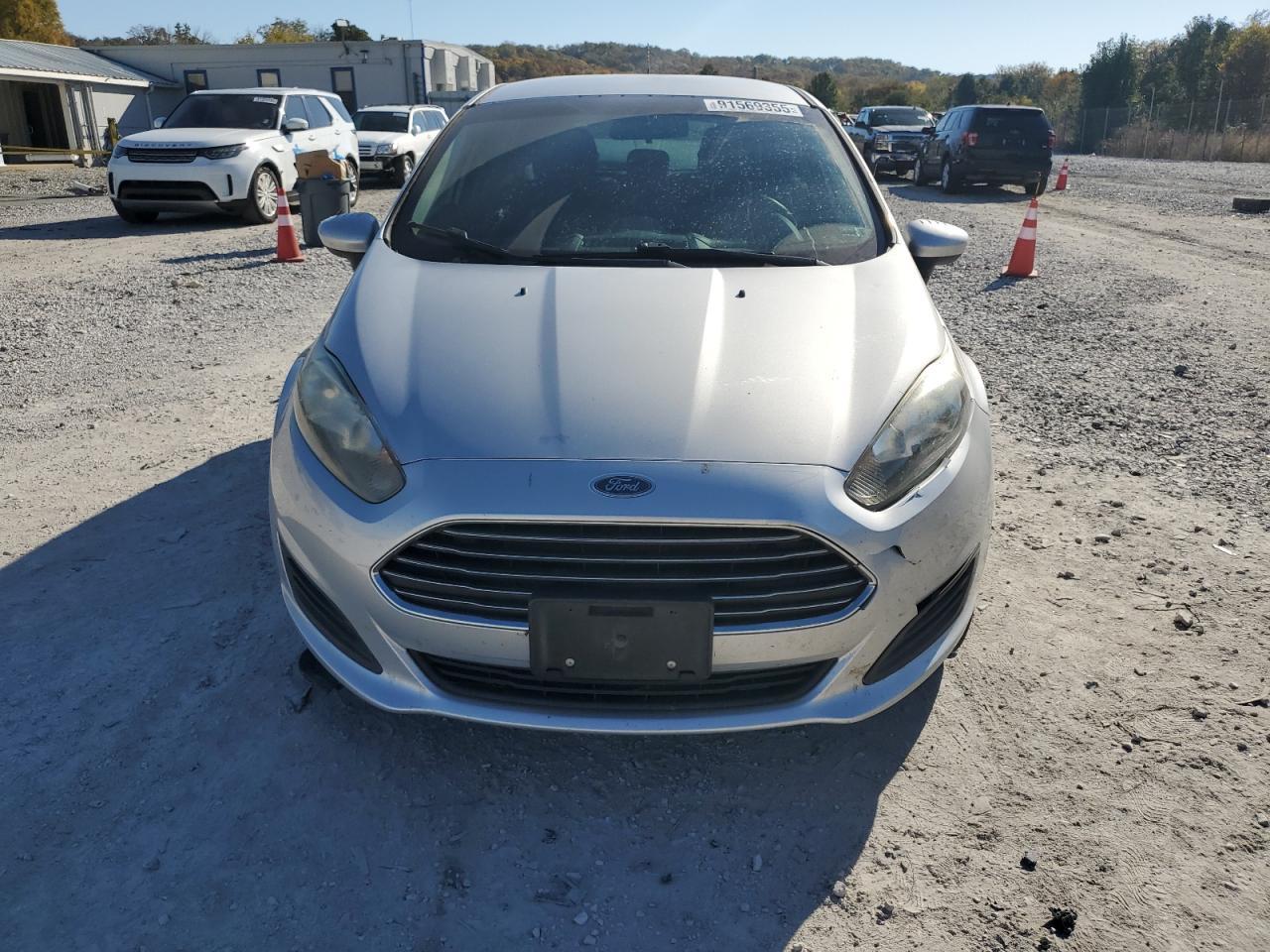 2016 FORD Fiesta