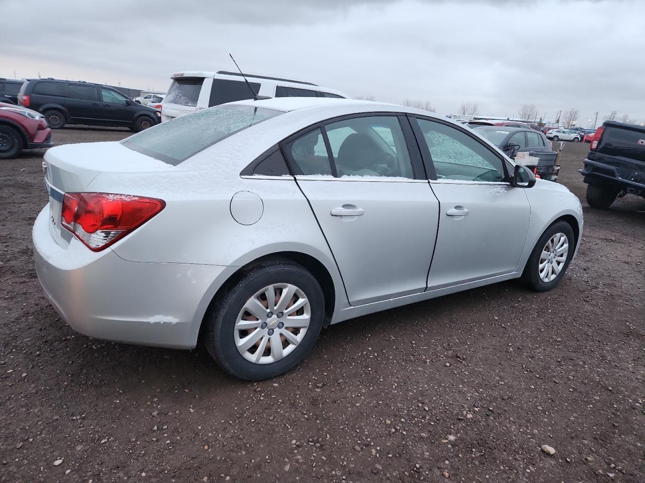 2011 CHEVROLET CRUZE