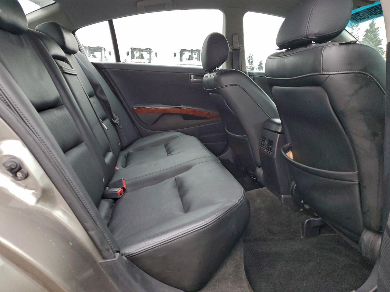 2004 NISSAN Maxima