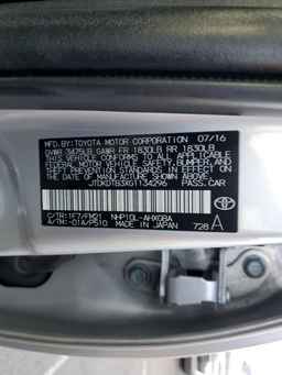 2016 TOYOTA Prius c