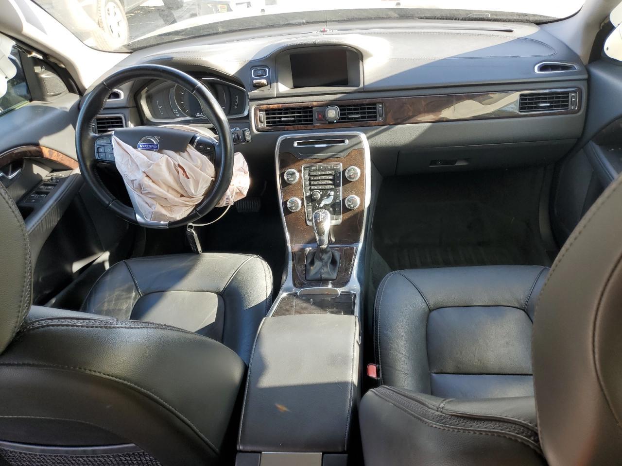 2016 VOLVO XC70