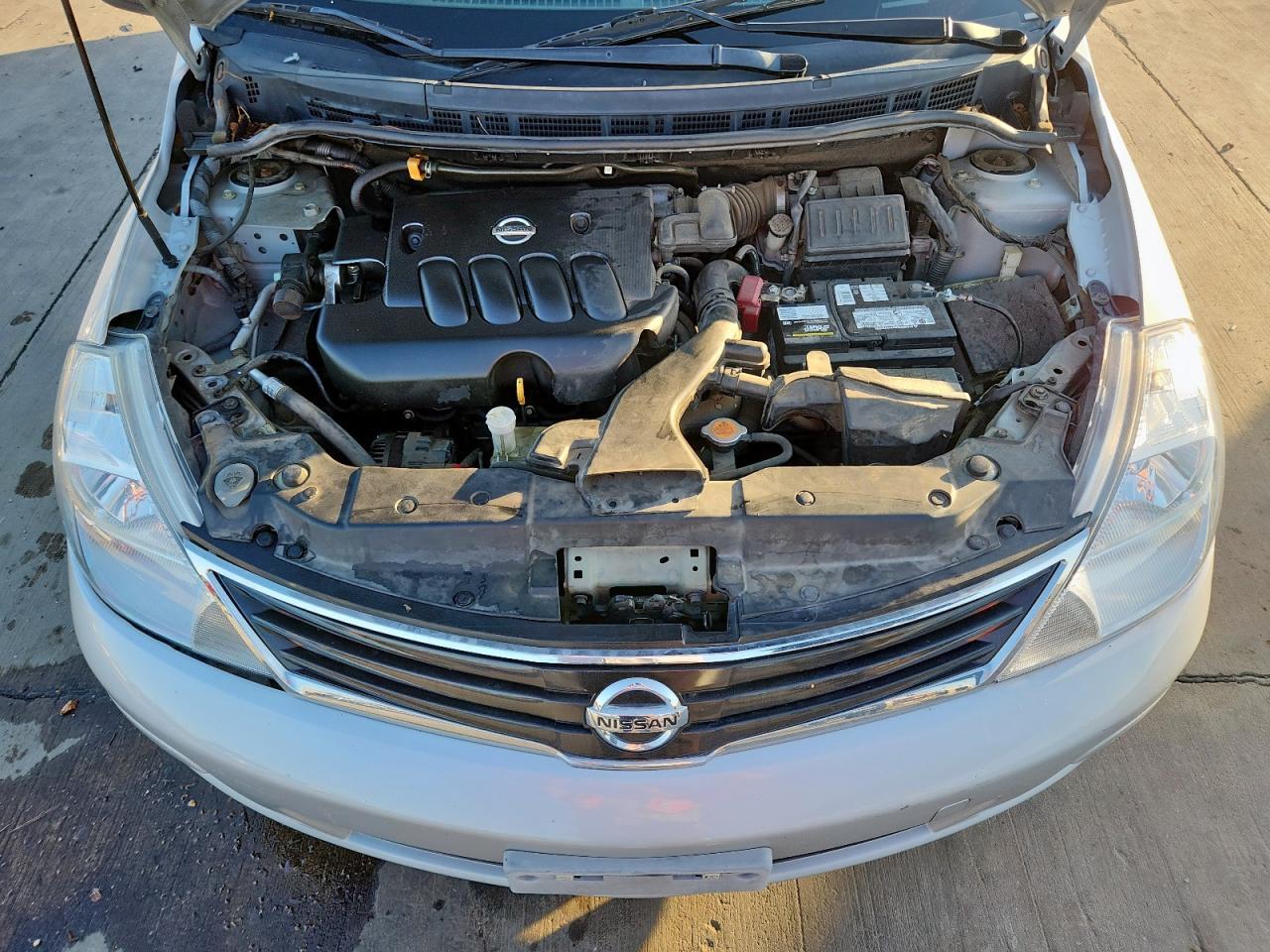 2010 NISSAN VERSA