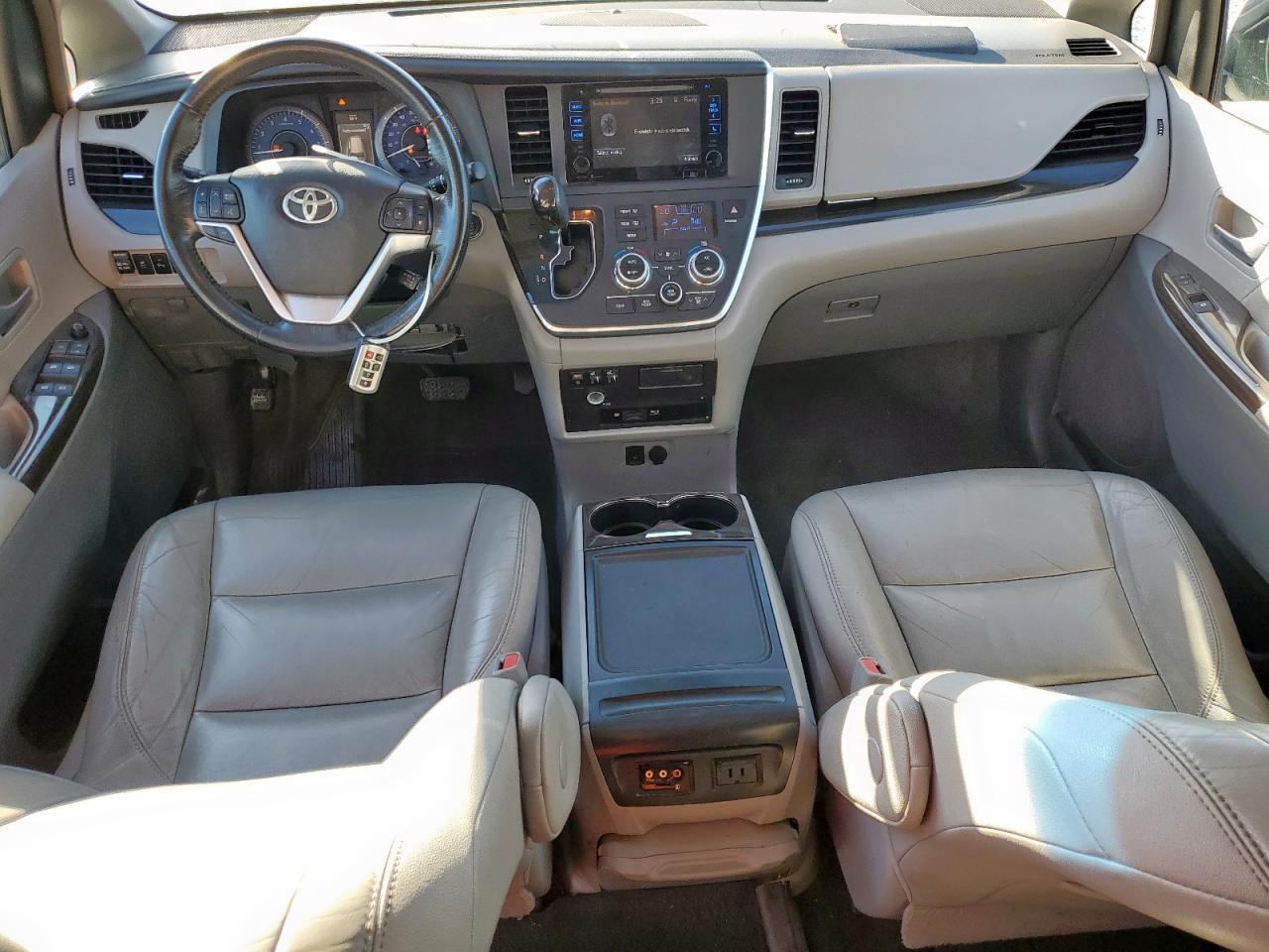 2015 TOYOTA SIENNA