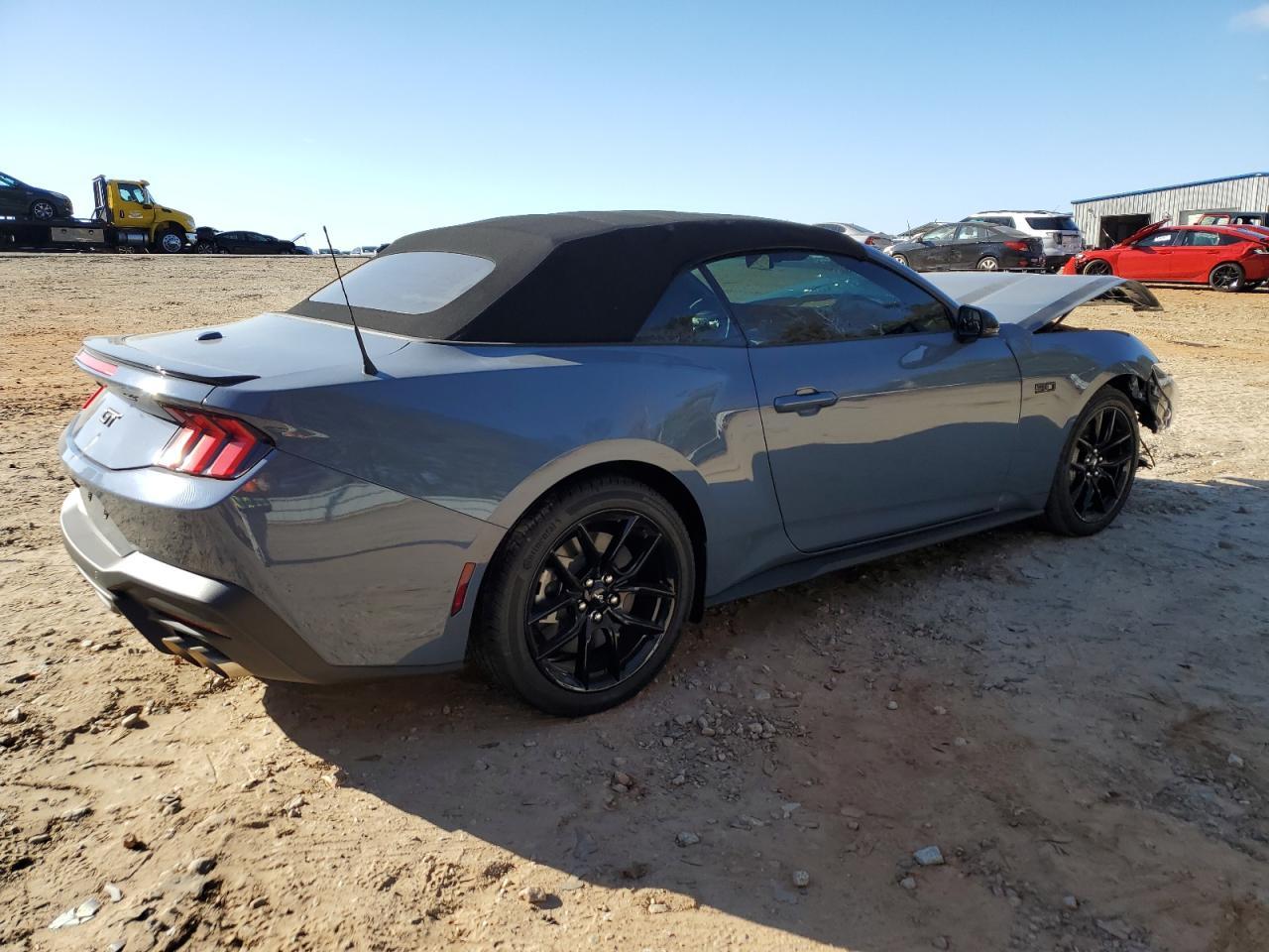 2025 FORD MUSTANG