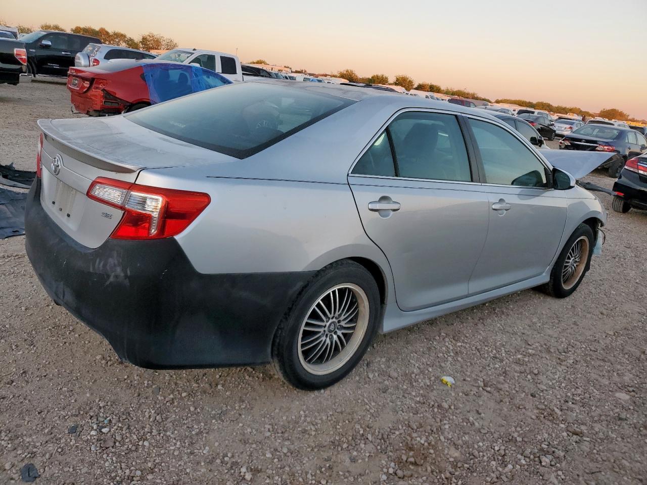 2012 TOYOTA CAMRY