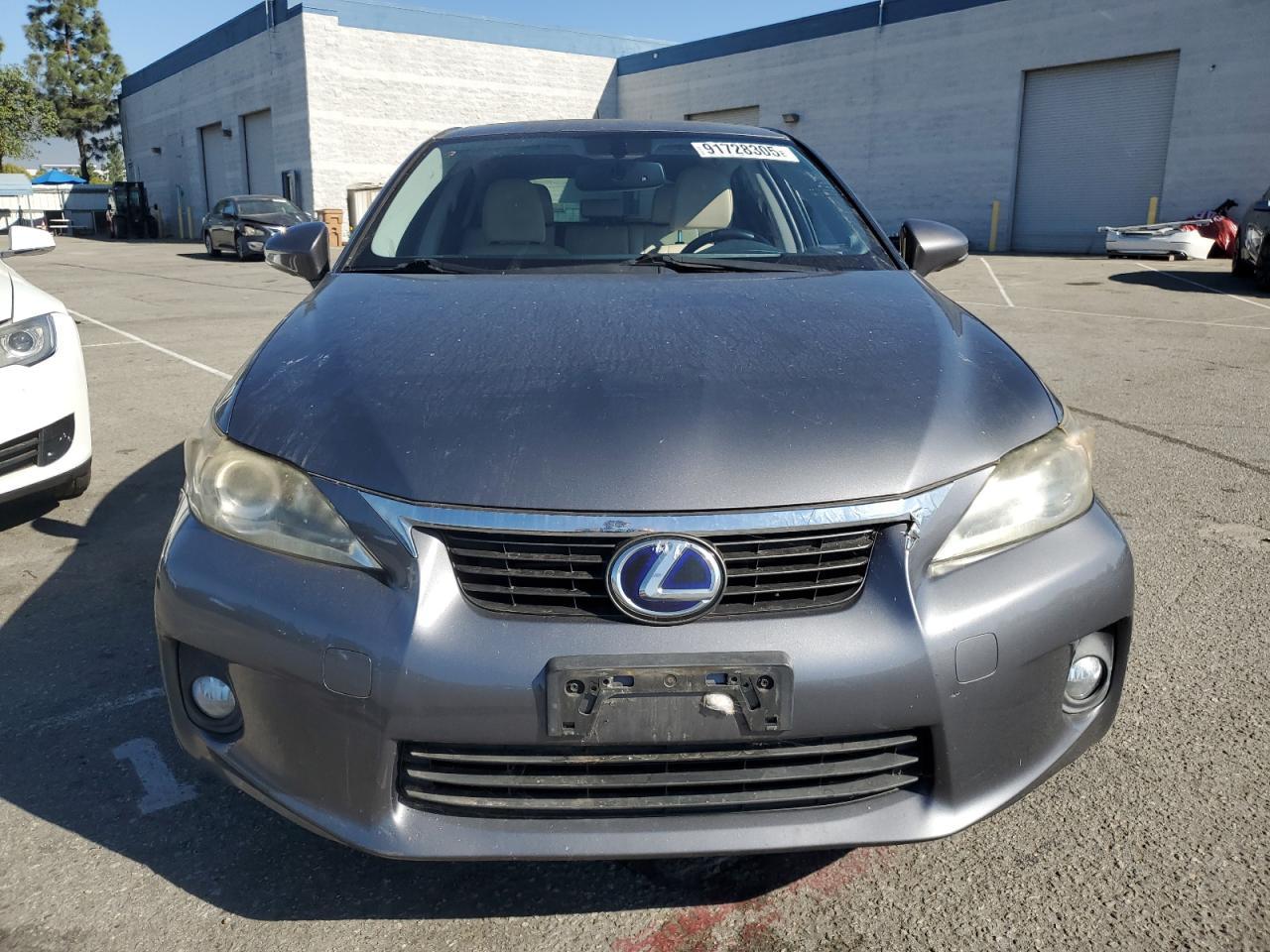 2013 LEXUS CT 200