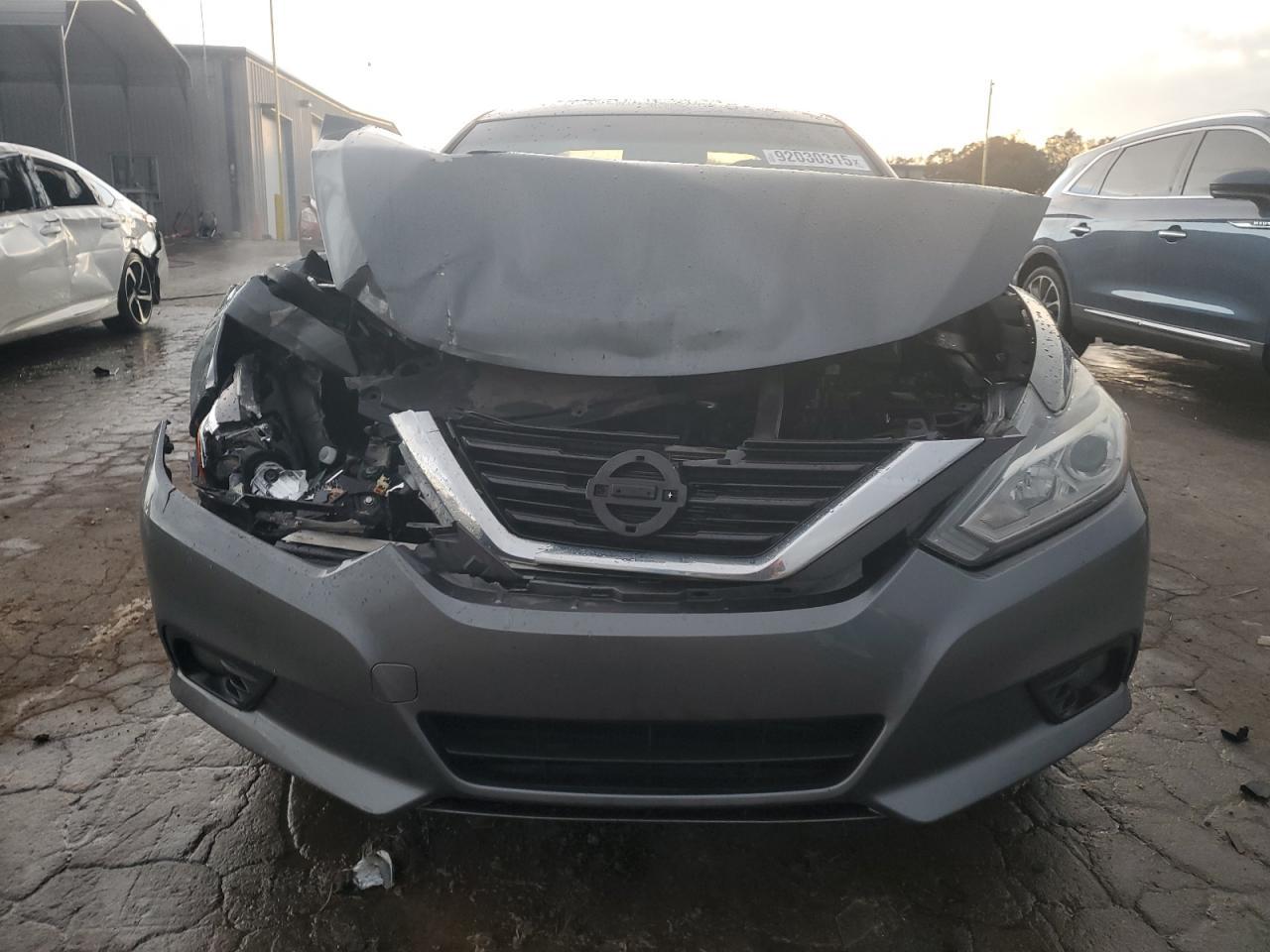 2017 NISSAN ALTIMA
