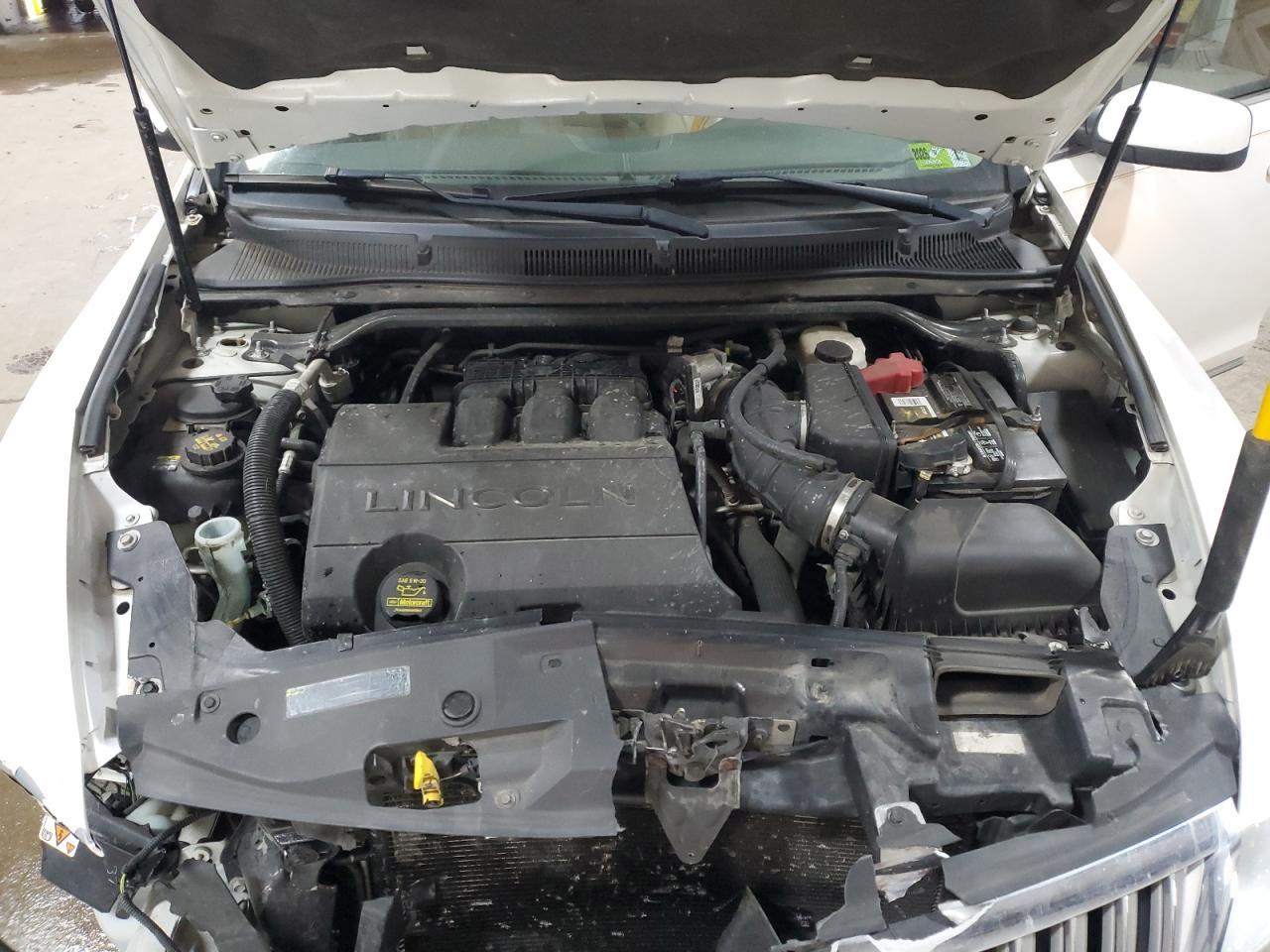 2011 LINCOLN MKS