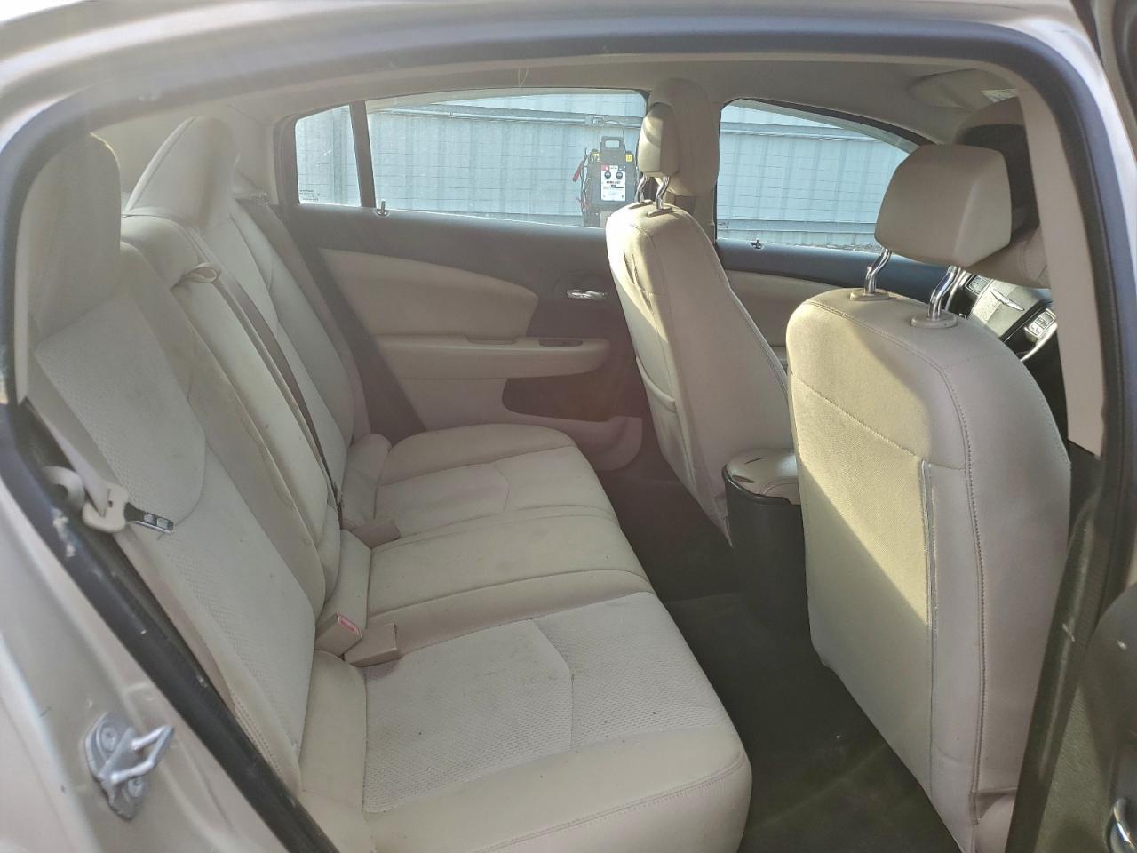2014 CHRYSLER 200