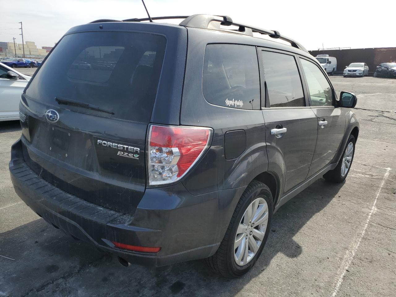 2011 SUBARU FORESTER