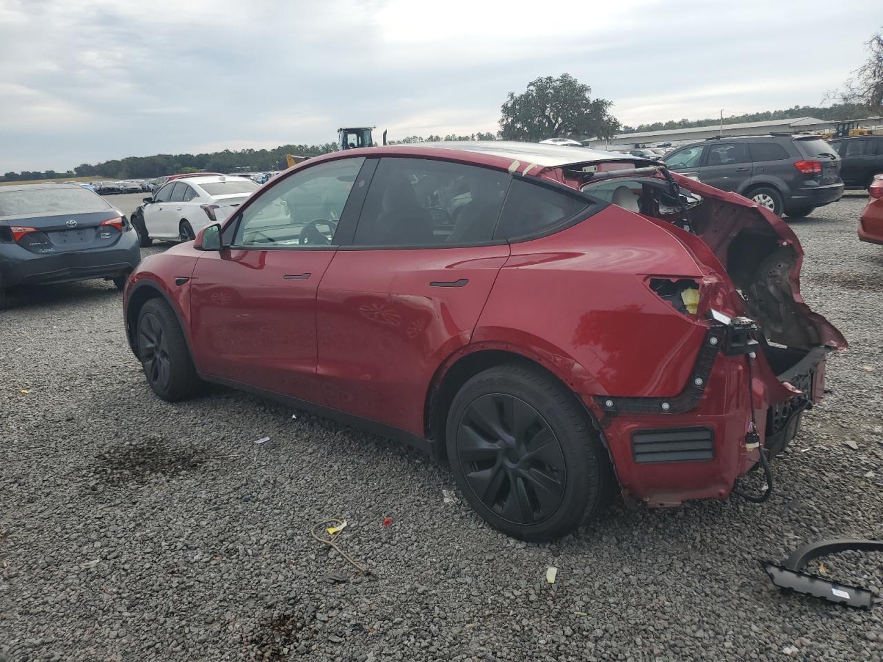 2025 TESLA MODEL Y