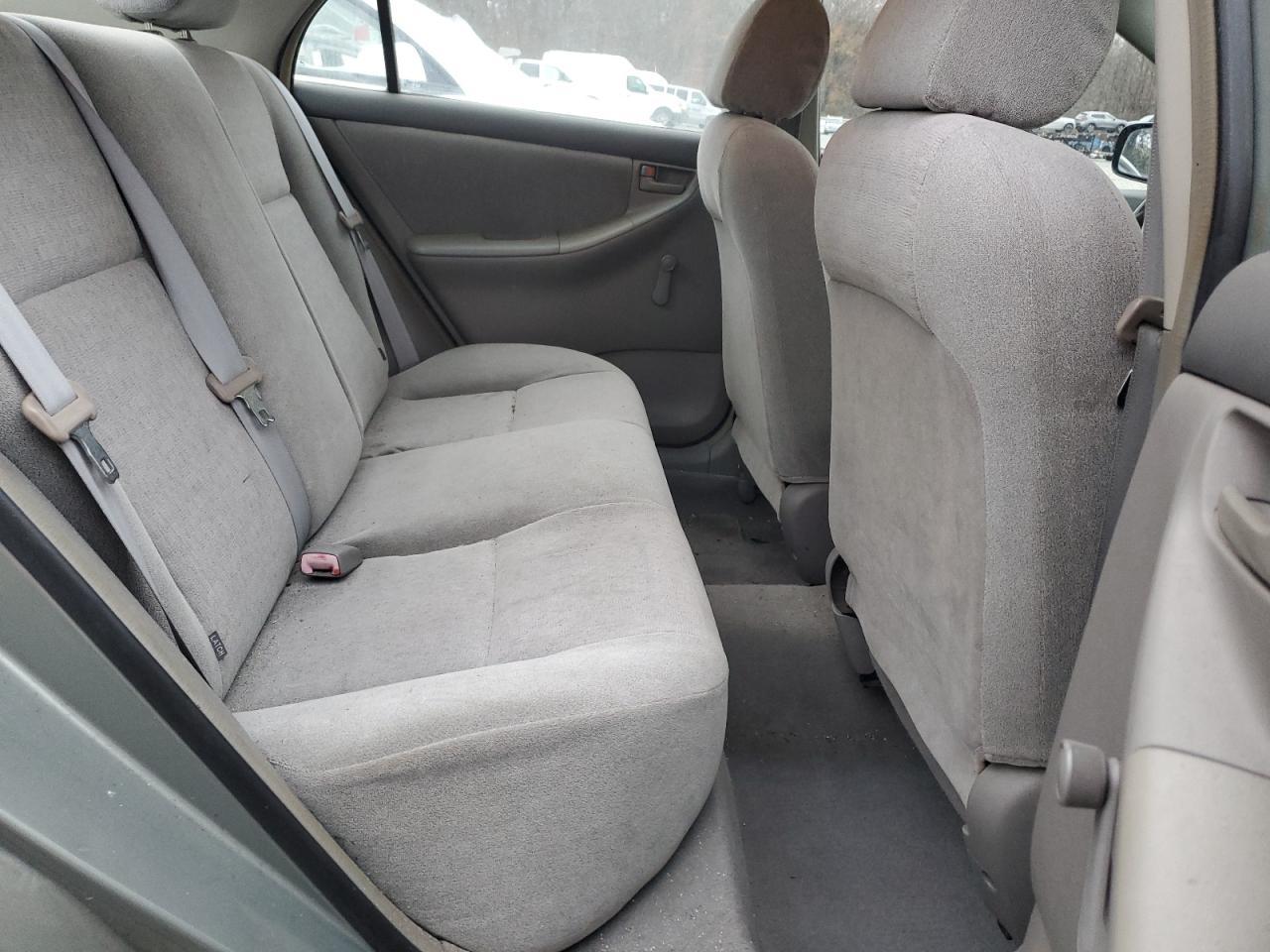 2004 TOYOTA COROLLA