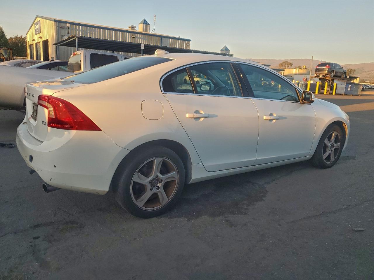 2012 VOLVO S60