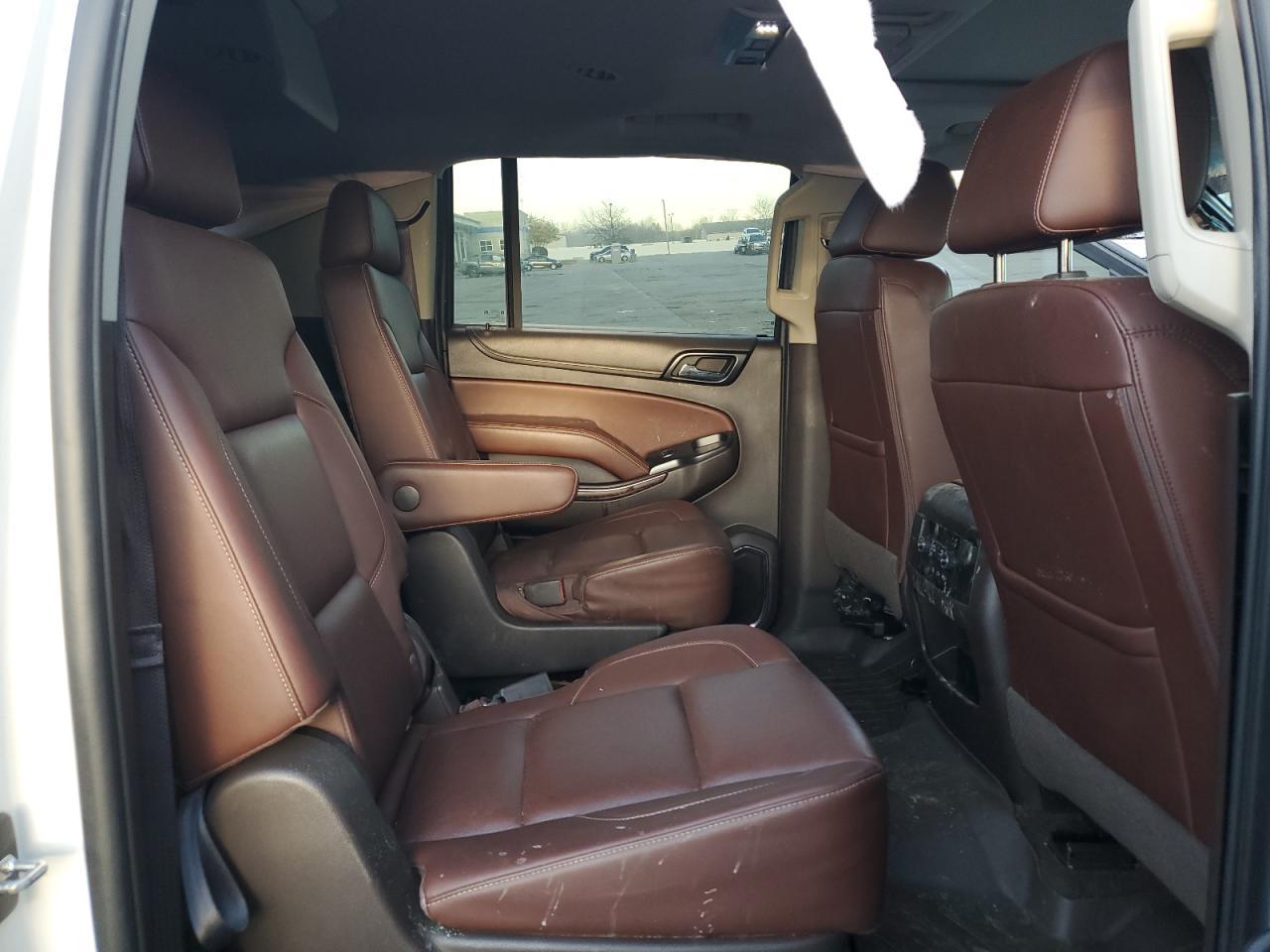 2018 CHEVROLET Suburban