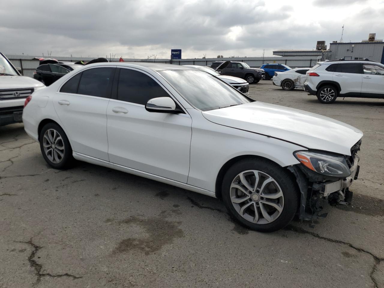 2016 MERCEDES-BENZ C-CLASS