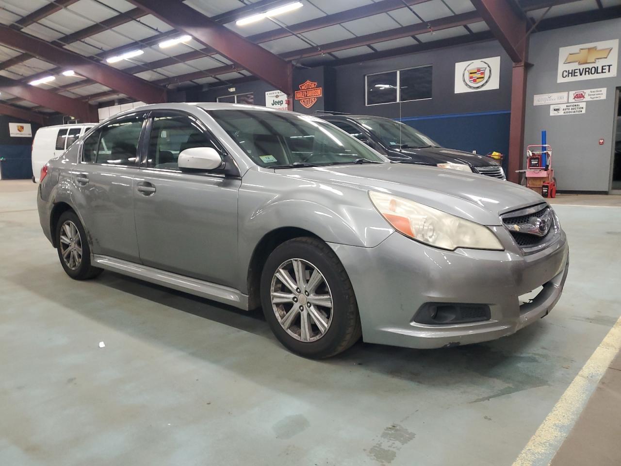 2010 SUBARU Legacy