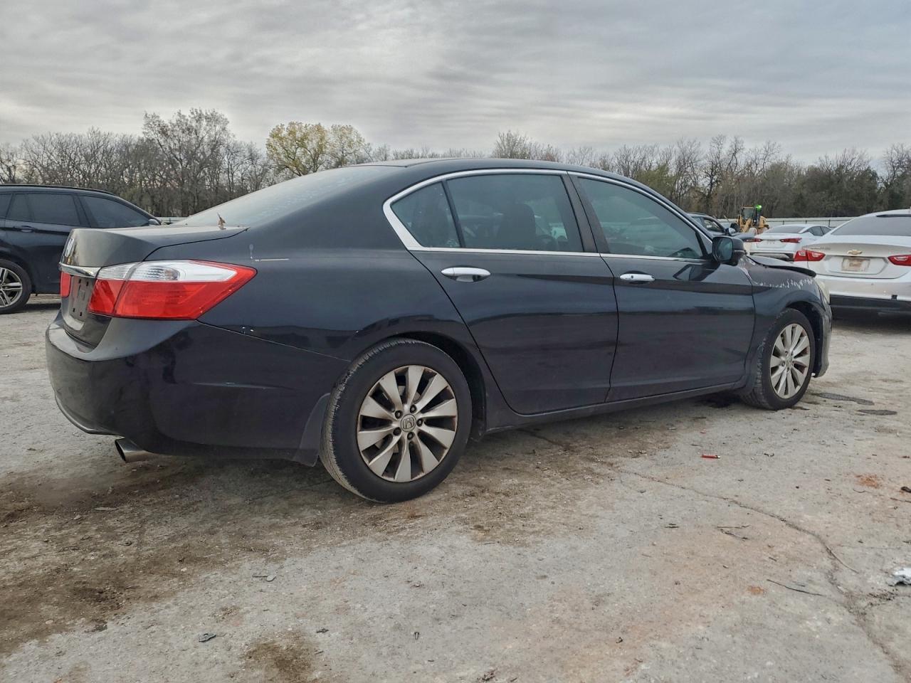 2015 HONDA ACCORD