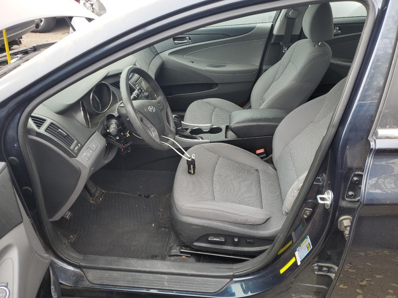 2011 HYUNDAI SONATA