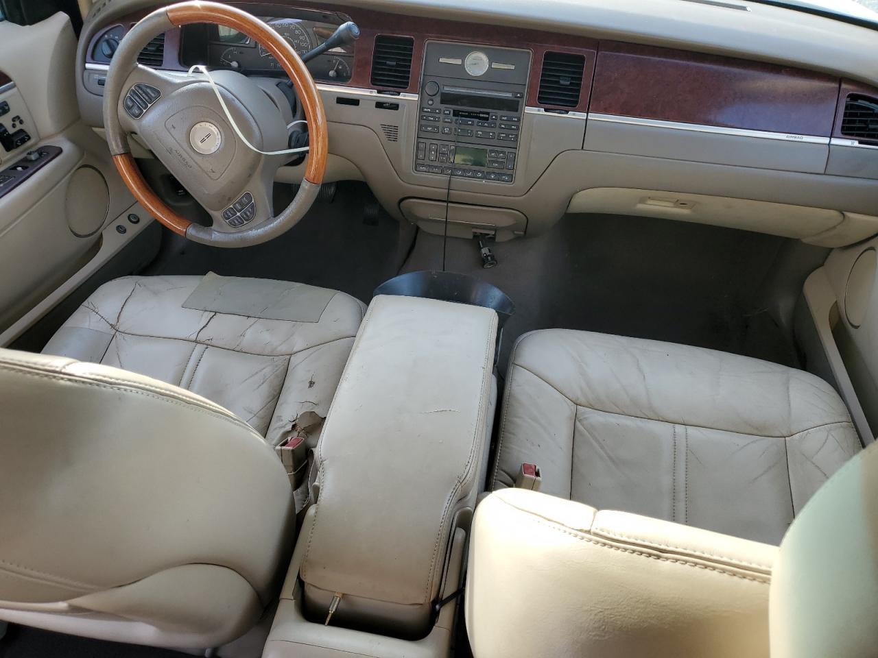 2004 LINCOLN Town Car