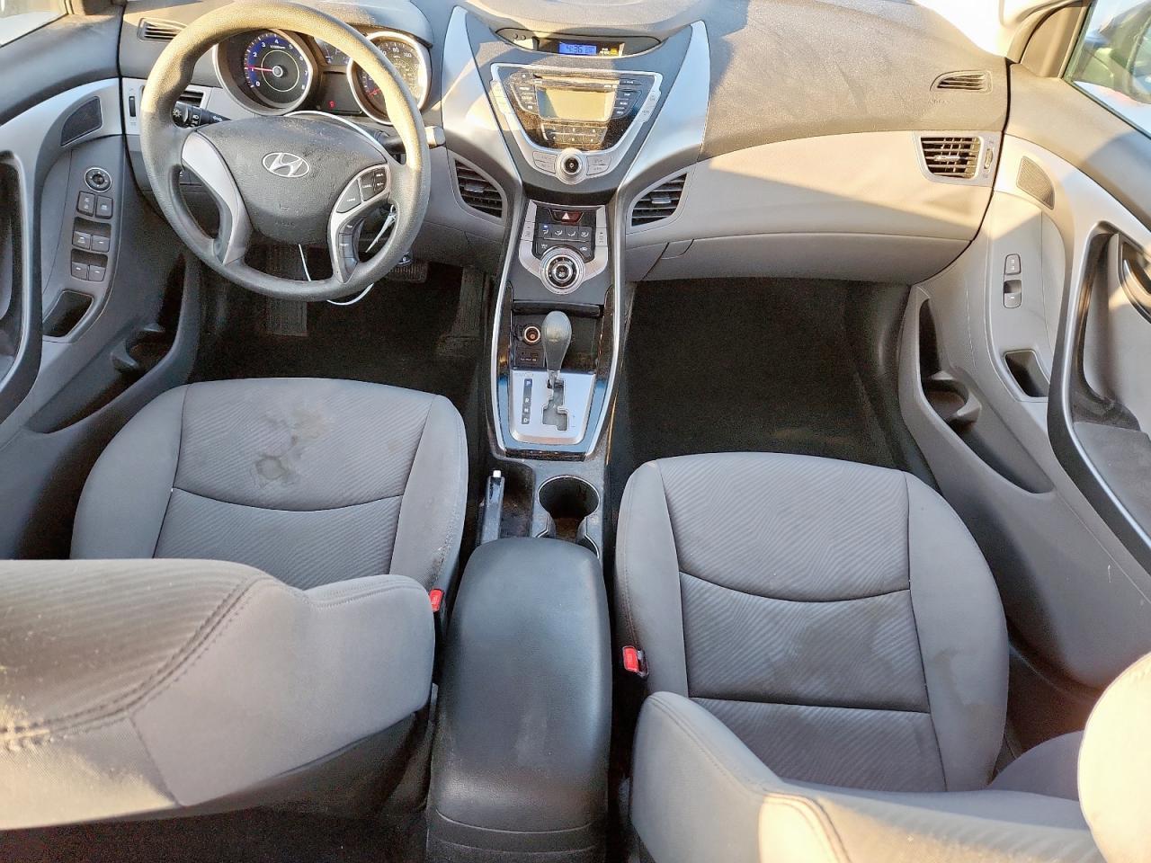 2013 HYUNDAI ELANTRA