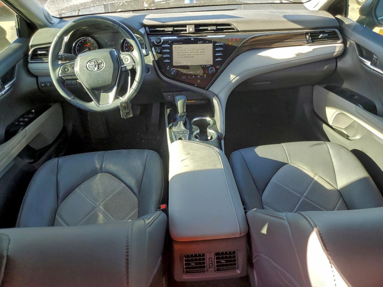 2019 TOYOTA CAMRY