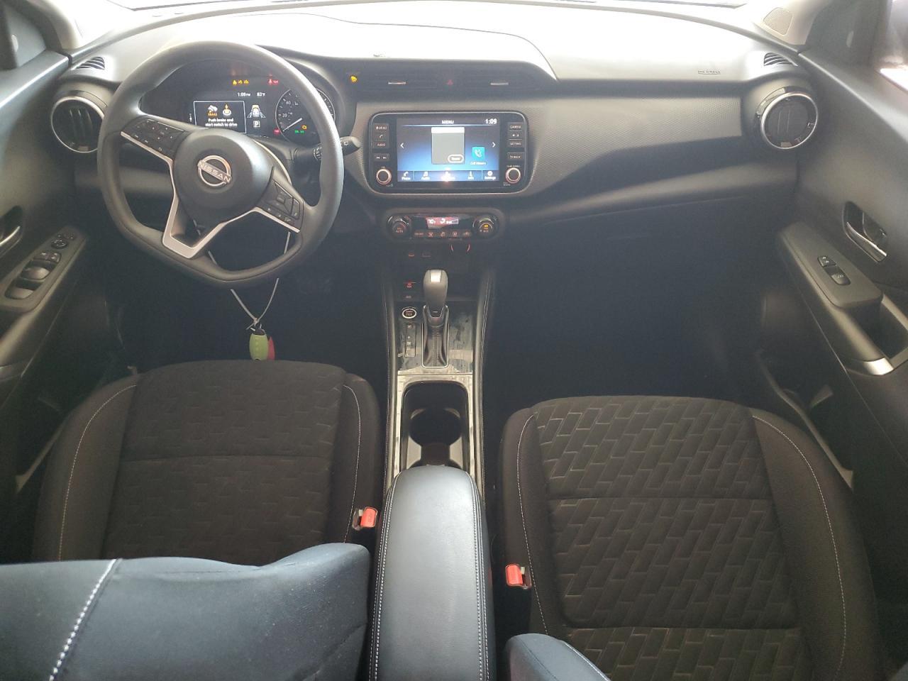 2022 NISSAN KICKS