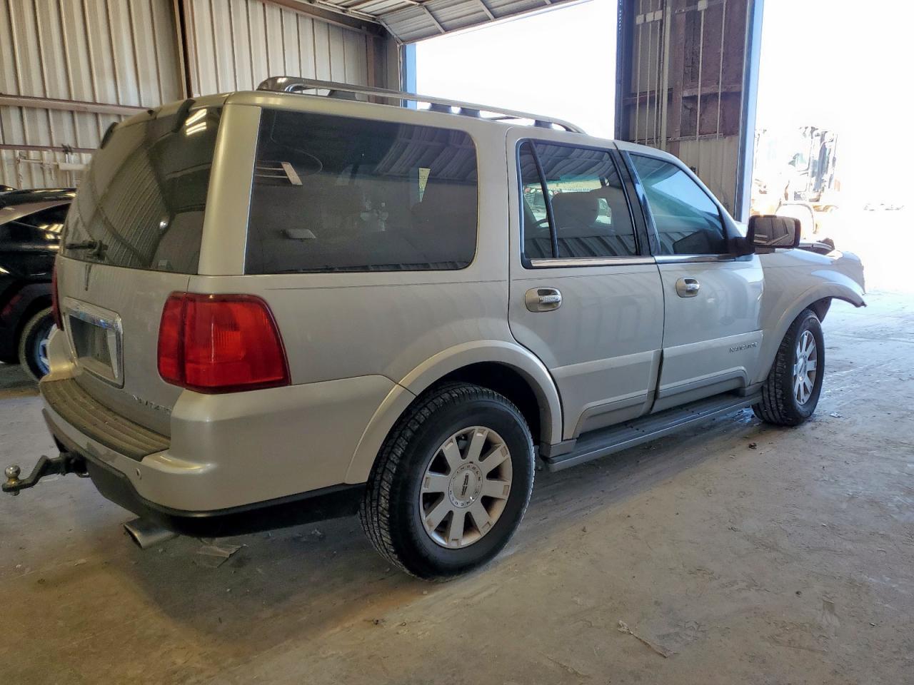 2004 LINCOLN Navigator