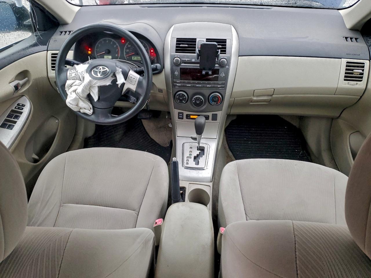 2011 TOYOTA COROLLA