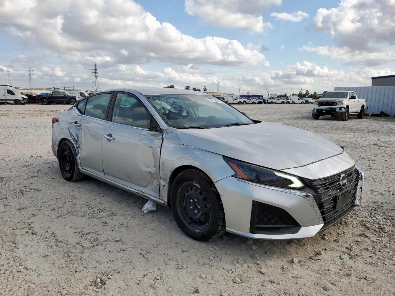 2024 NISSAN ALTIMA